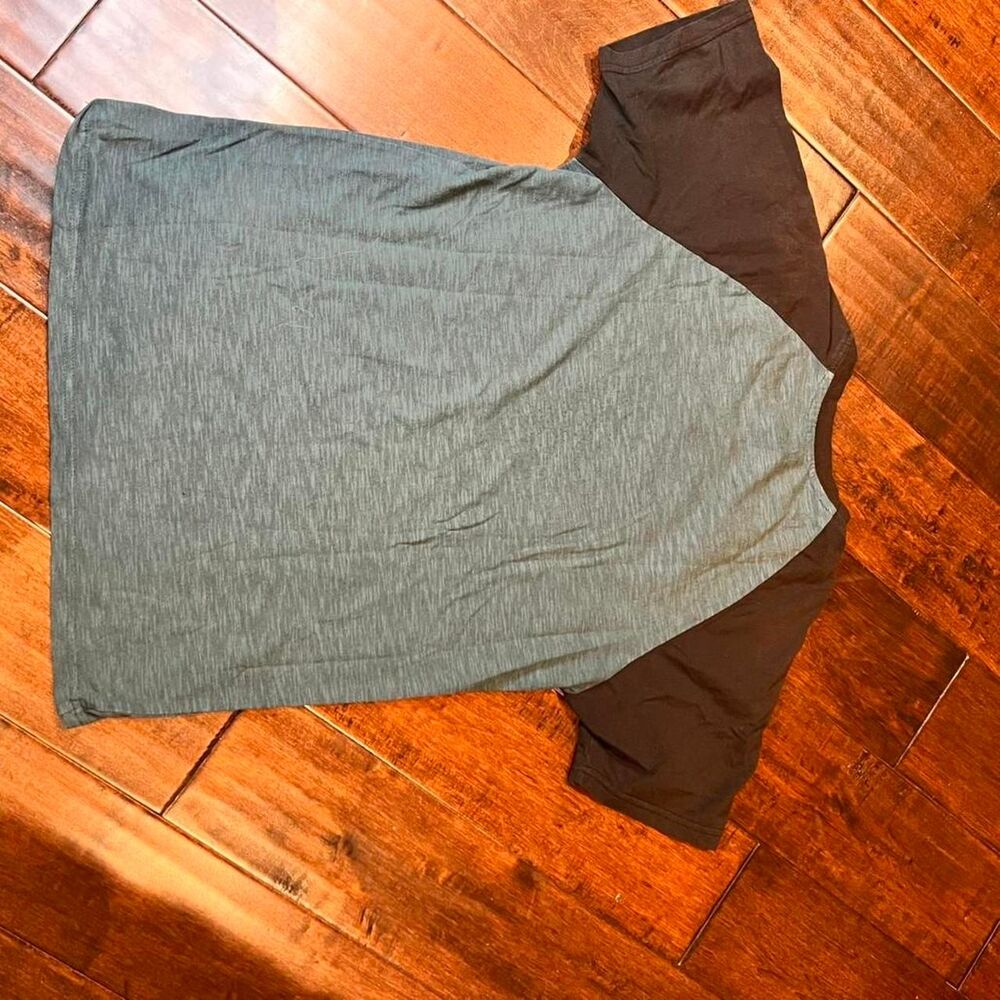 Fifth-sun Men's Grey and Green T-shirt Size S - Picture 4 of 4